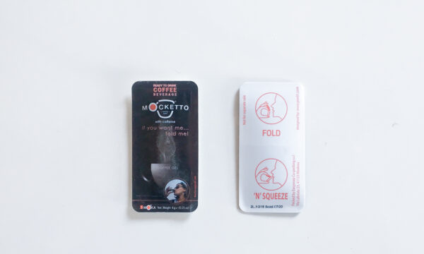 Easysnap Mocketto Gel Coffe packaging one hand opening