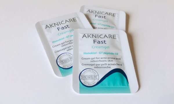 Aknicare Easysnap Cream